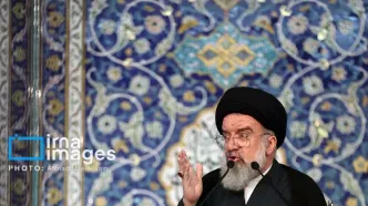 آیت الله خاتمی: دشمن در پی کمرنگ کردن حضور مردم و ایجاد تفرقه است