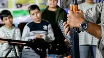 آموزش کار با سلاح در میدان ونک | تصاویر