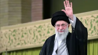 وزیر اسبق بهداشت: ۱۱ نوه رهبر شهید را من به دنیا آوردم/ اینکه می گویند در خارج کشور به دنیا آمدند، دروغ است/ ویدئو