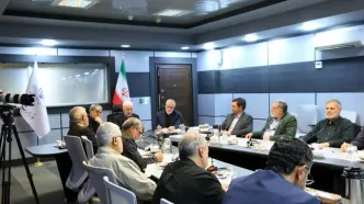 بررسی مسائل مرتبط با جنگ تحمیلی و تبعات آن در نشست مومنی با کمیسیون امنیت ملی مجلس