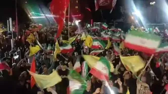 لحظه خاص اعلام شلیک موشک های ایرانی به سمت اسرائیل در خیابان پیروزی + ویدئو