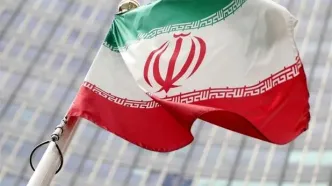 فارس به نقل از منبع آگاه: تصمیم نهایی تهران درباره ابعاد سیاسی، حقوقی و فنی تفاهم‌نامه در دست بررسی است