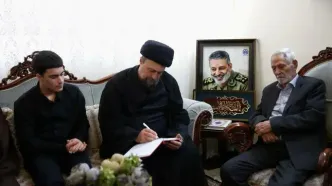 پسر کوچک سیدحسن خمینی مانند برادر بزرگ‌تر هم‌رکاب پدر شد + عکس