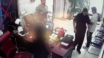 لحظه حمله‌ خواهران منصوریان به فدراسیون ووشو
