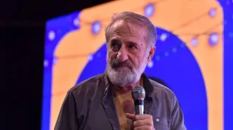 عکسی که جماران از مهران رجبی در تجمع شبانه تهران منتشر کرد
