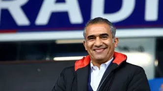جشن تولد عابدزاده در آمریکا با کیک پرسپولیس