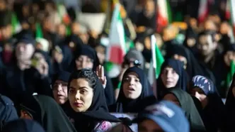تذکر پلاکاردی به دولت و قوه قضائیه در تجمعات