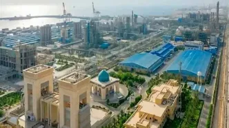 نیروگاه‌های فجر، مبین و دماوند با تولید حدود ۴ هزار مگاوات برق، از مدار خارج شده‌اند