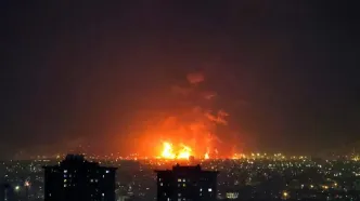 تایم‌لپس شبی که انبار نفت‌ تهران بمباران شد/ ویدئو