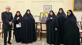 معاون پزشکیان با خانواده حدادعادل دیدار کرد