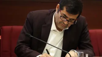 وزیر ورزش: پرچم دیگری جز پرچم ما در ورزشگاه‌ها باشد، می‌توانیم بازی را ادامه ندهیم