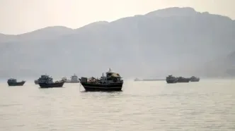 یک منبع نظامی: فقط تعداد معینی از شناورها اجازه عبور از تنگه هرمز را دارند
