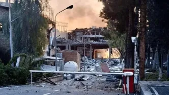 خسارات جنگ بر نظام سلامت؛ ۳۸۵ مرکز خدمات سلامت دچار حادثه شدند/ شهادت ۵۲ نفر از کادر درمان در طی دو جنگ