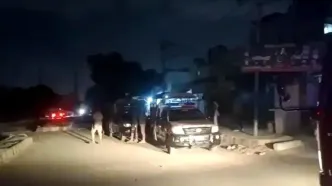 یک مرکز امنیتی در کراچی پاکستان هدف انفجار و تیراندازی قرار گرفت
