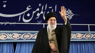 اطلاعیه شماره ۴: «باید برخاست»، شعار محوری و «مشت گره‌کرده»، نشان رسمی مراسم «بدرقه آقای شهید ایران» ستاد بزرگداشت