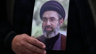 ادعای نیویورک تایمز؛ احتمال حضور آیت‌الله سید مجتبی خامنه‌ای در مراسم خاکسپاری مشهد؟