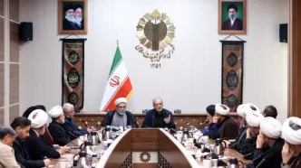 پزشکیان: نباید به هیچ وجه زمینه اختلاف و شکاف در کشور ایجاد شود/ اگر رهبری دستور می‌دادند مذاکره نشود قطعاً اطاعت می‌کردیم/ دفاع از نیروهای مسلح کشور وظیفه من است و به آن افتخار می کنم