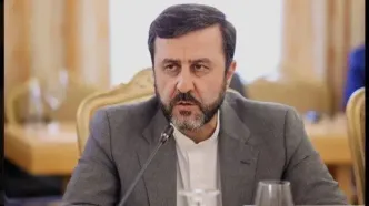غریب‌آبادی: تاریخ، نام جنگ‌افروزان را نه کنار پیروزی‌ها، که روی سنگِ عبرت ثبت می‌کند