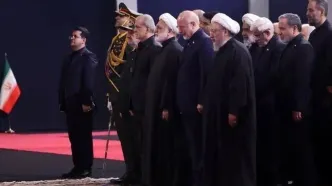 سران قوا در مراسم ادای احترام به پیکر رهبر شهید
