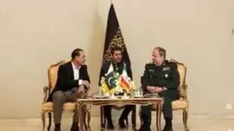 سرپرست وزارت دفاع با فرمانده ارتش پاکستان دیدار کرد
