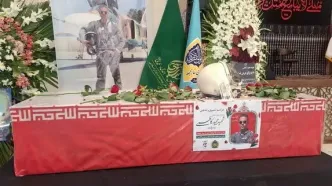 تشییع پیکر خلبان شهید مجید کاظمی در شیراز