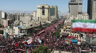 نماز بر پیکر آقای شهید ایران در صحن پیامبر اعظم(ص) حرم امام رضا (ع) اقامه می‌شود