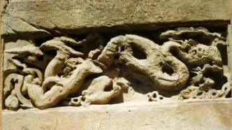 معبدی در دل زنجان که شما را به یاد چین می‌اندازد