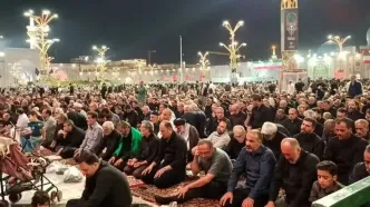 نماز لیلة الدفن رهبر شهید اقامه شد