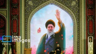 حضور سه فرزند رهبر شهید در مراسم بزرگداشت ایشان +فیلم