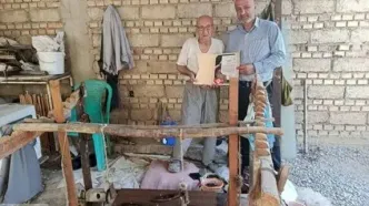 تجلیل از پیشکسوتان عبابافی و نمدمالی بهبهان/ حمایت از هنرمندان ادامه دارد