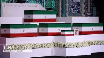 هواپیمای حامل پیکر رهبر شهید در نجف به زمین نشست