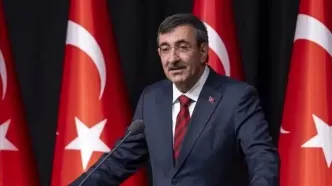 معاون اردوغان برای مراسم تشییع پیکر رهبر شهید به ایران می‌آید