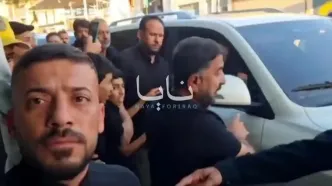 حضور مقتدی صدر در بین تشییع‌کنندگان رهبر شهید در نجف + ویدئو