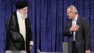 حضور رئیس جمهور در مراسم تشییع رهبر شهید/ ویدئو