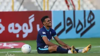 رسمی| لژیونر پرسپولیسی در مقصد جدید/ اولین تصویر با پیراهن تیم فصل بعد +عکس