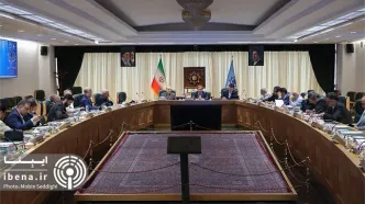 رئیس کل بانک مرکزی در نشست با اقتصاددانان: ناترازی برخی از بانک‌ها و موسسات اعتباری، یکی از عوامل تورم است | حمایت از تولید بدون افزایش پایه پولی دنبال می‌شود