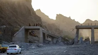 گزارش خبرفوری از پل رودان به بندرعباس که توسط آمریکا مورد حمله قرار گرفت/ روی این پل، 2 ایرانی به شهادت رسیدند