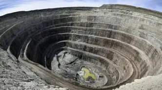 جایگزینی درآمدهای معدنی به جای نفت دنبال شود