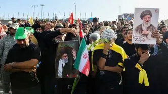 زمان اقامه نماز بر پیکر رهبر شهید و خانواده ایشان