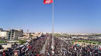 تصاویر تشییع پیکر مطهر رهبر شهید در میدان ثورةالعشرین نجف