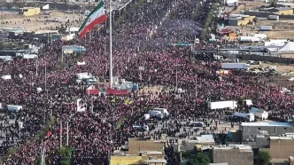گزارش خبرنگار خبرفوری از تشییع پیکر رهبر شهید انقلاب در قم/ ویدئو