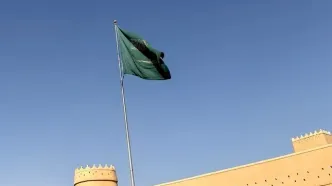 حمله موشکی به تأسیسات نفتی آرامکو/ انفجار در منطقه صنعتی جیزان عربستان/ برق مناطق مختلف قطع شده است