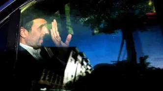 محمود احمدی نژاد به مراسم بزرگداشت رهبر شهید در مصلی آمد/ فیلم