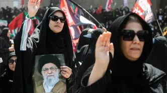 حضور پررنگ زنان در مراسم وداع با رهبر انقلاب/ تصاویر