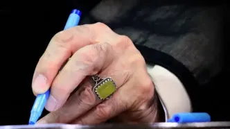 ورزشکارانی که از رهبر شهید انگشتر هدیه گرفتند