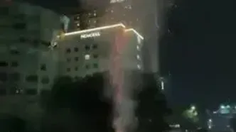 ویدئو: شب زنده داری اجباری علیه انگلیس با شیپور و ترقه