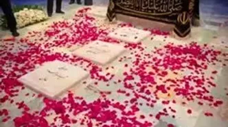 تصاویری از مزار مطهر رهبر شهید انقلاب اسلامی در رواق دارالذکر حرم امام رضا(ع)