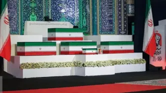 شخصیت‌های سیاسی و فرهنگی کشورهای جهان به پیکر رهبر شهید ادای احترام کردند + عکس