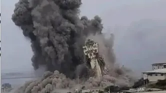 لحظه سقوط برج مراقبت دریایی چابهار