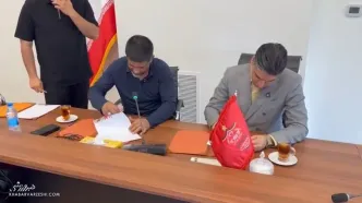 ویدیو| علیرضا دبیر و مدیرعامل پرسپولیس تفاهم‌نامه امضا کردند!